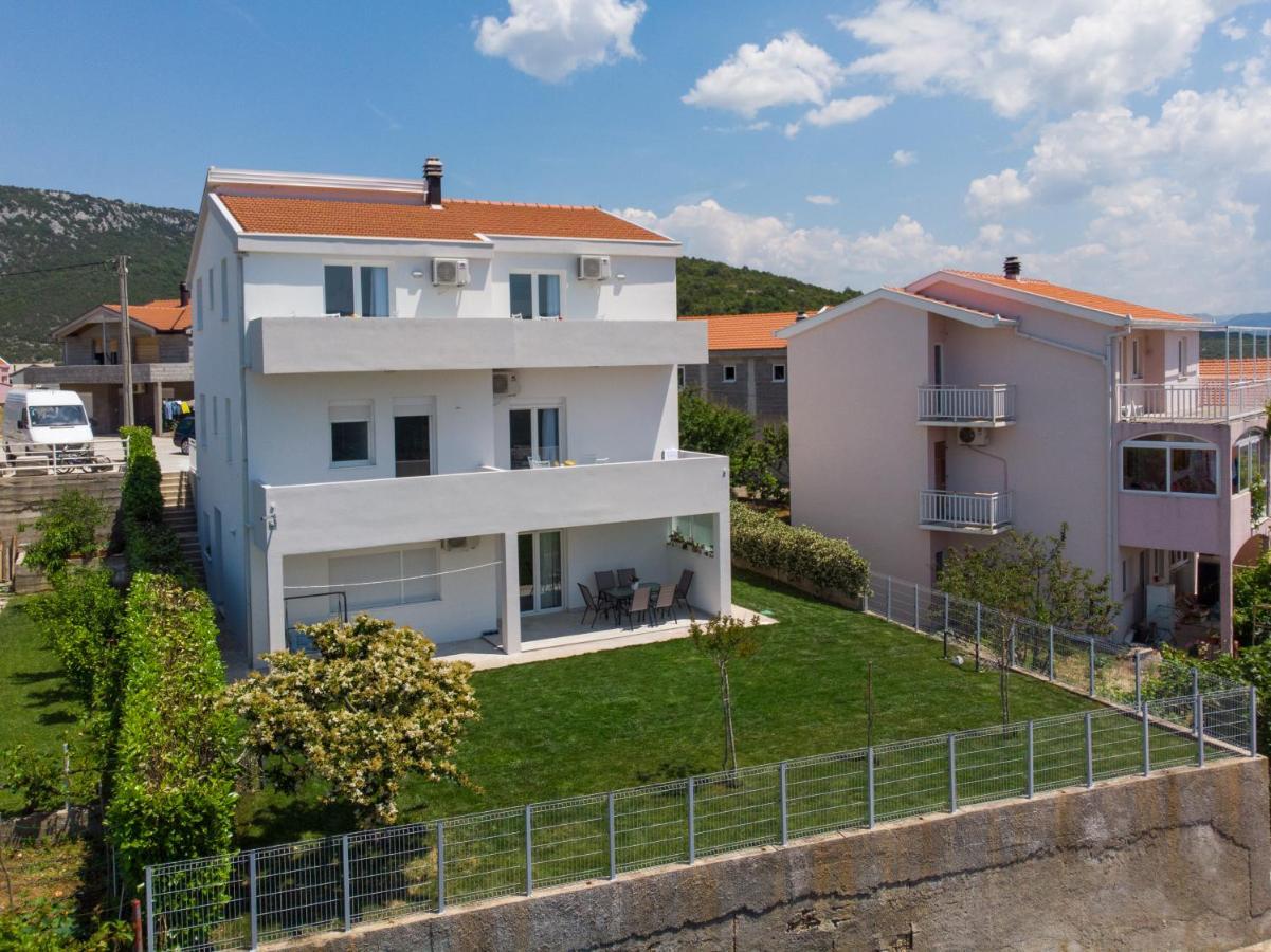 Apartmani Mate Неум Экстерьер фото